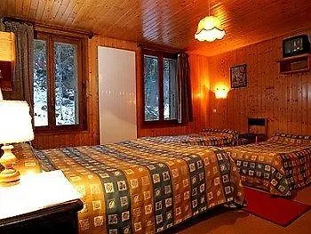 Hotel Logis Les Sapins