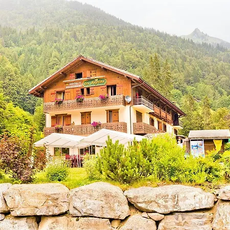 Logis Les Sapins Montriond