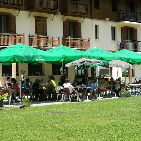 Logis Les Sapins Montriond