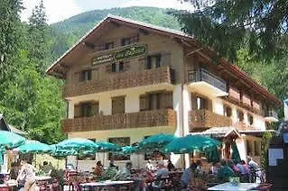 Logis Les Sapins Hotel