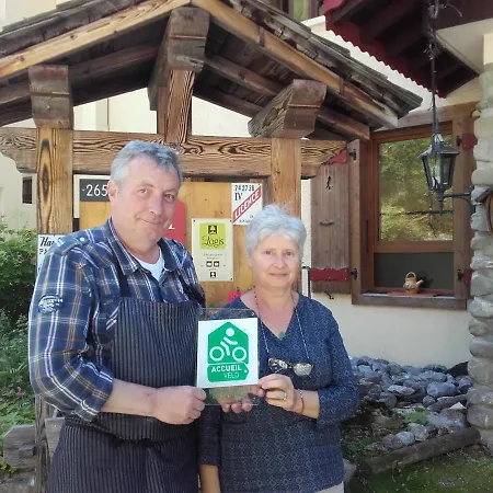 Hotel Logis Les Sapins Montriond
